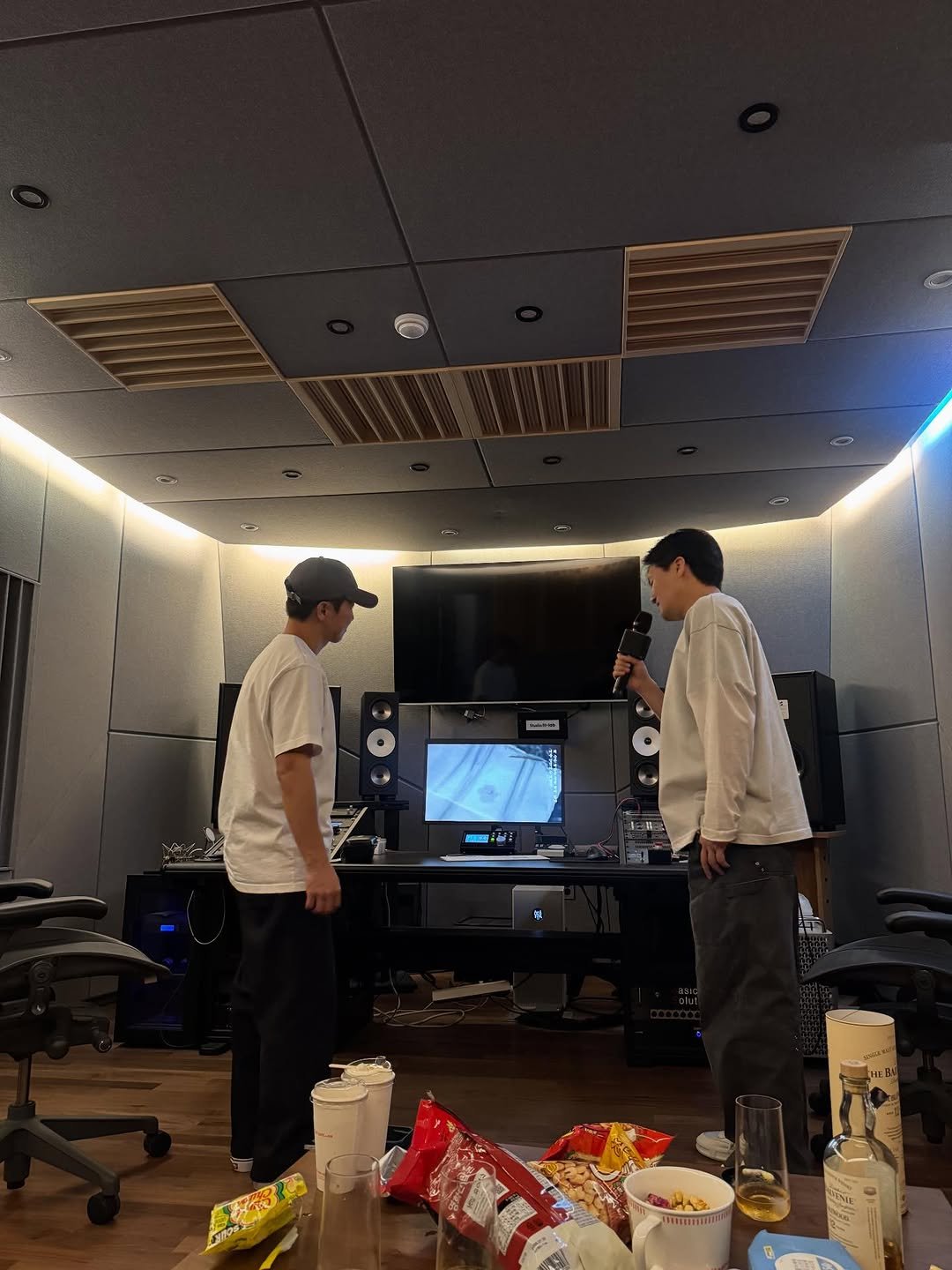 Photo by 유세윤 on December 24, 2025. May be an image of text.