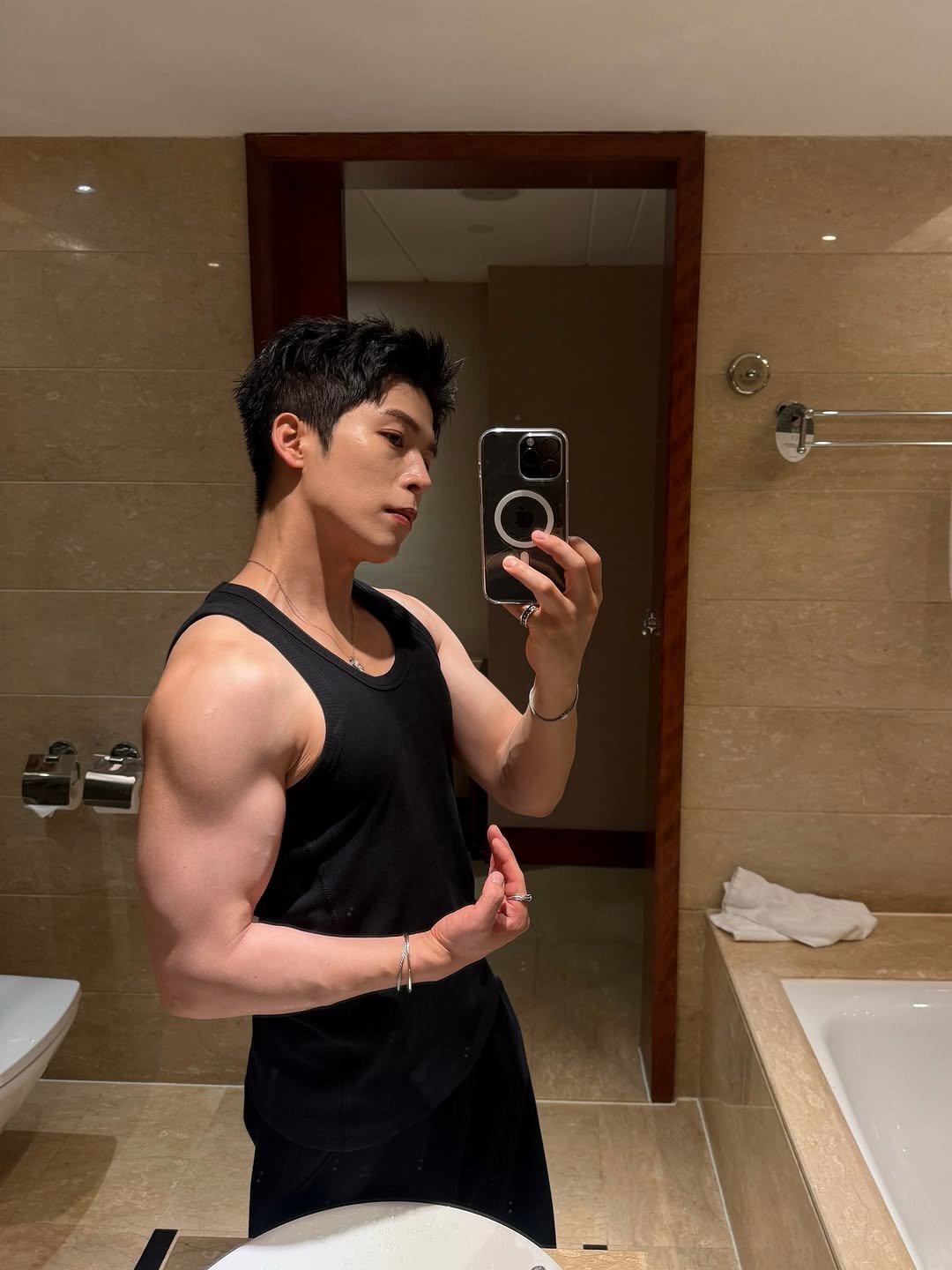 Photo by Daeheon Kang on August 19, 2025. May be a selfie of 1 person, biceps, body building and text.