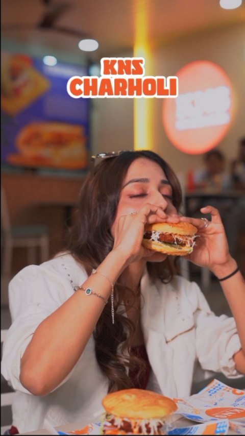 kns_pune 게시물 이미지: Cheesy layers.
Crispy patty.
Fresh buns.
Best...