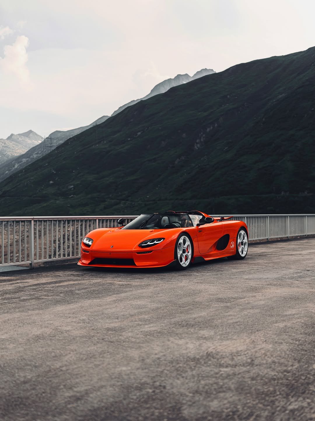 koenigsegg 게시물 이미지: The CC850 in Lava Orange is the ultimate...