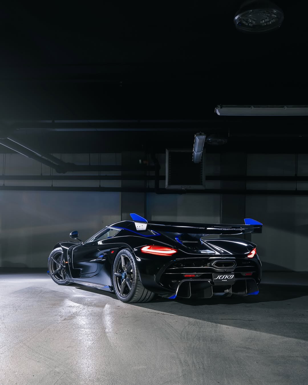 koenigsegg 게시물 이미지: The Jesko Attack. A stealth-like black...