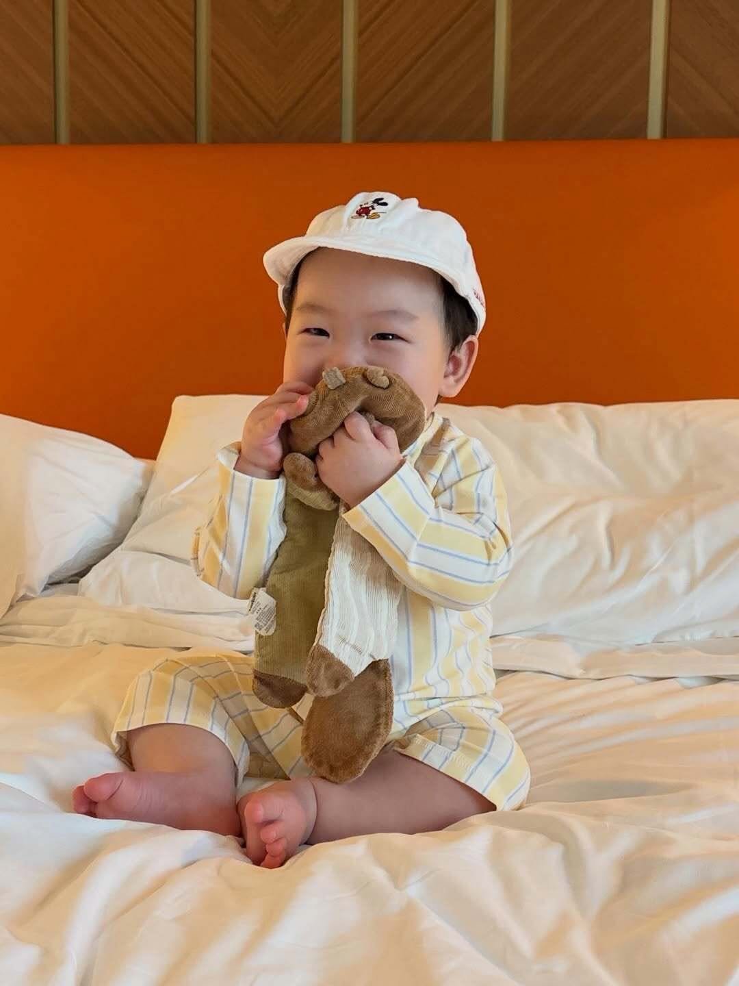 konny_kr 게시물 이미지: 📢 5월 베스트리뷰어 발표

봄에서 여름으로 가는 계절,
싱그러움이 잔뜩 묻어난...