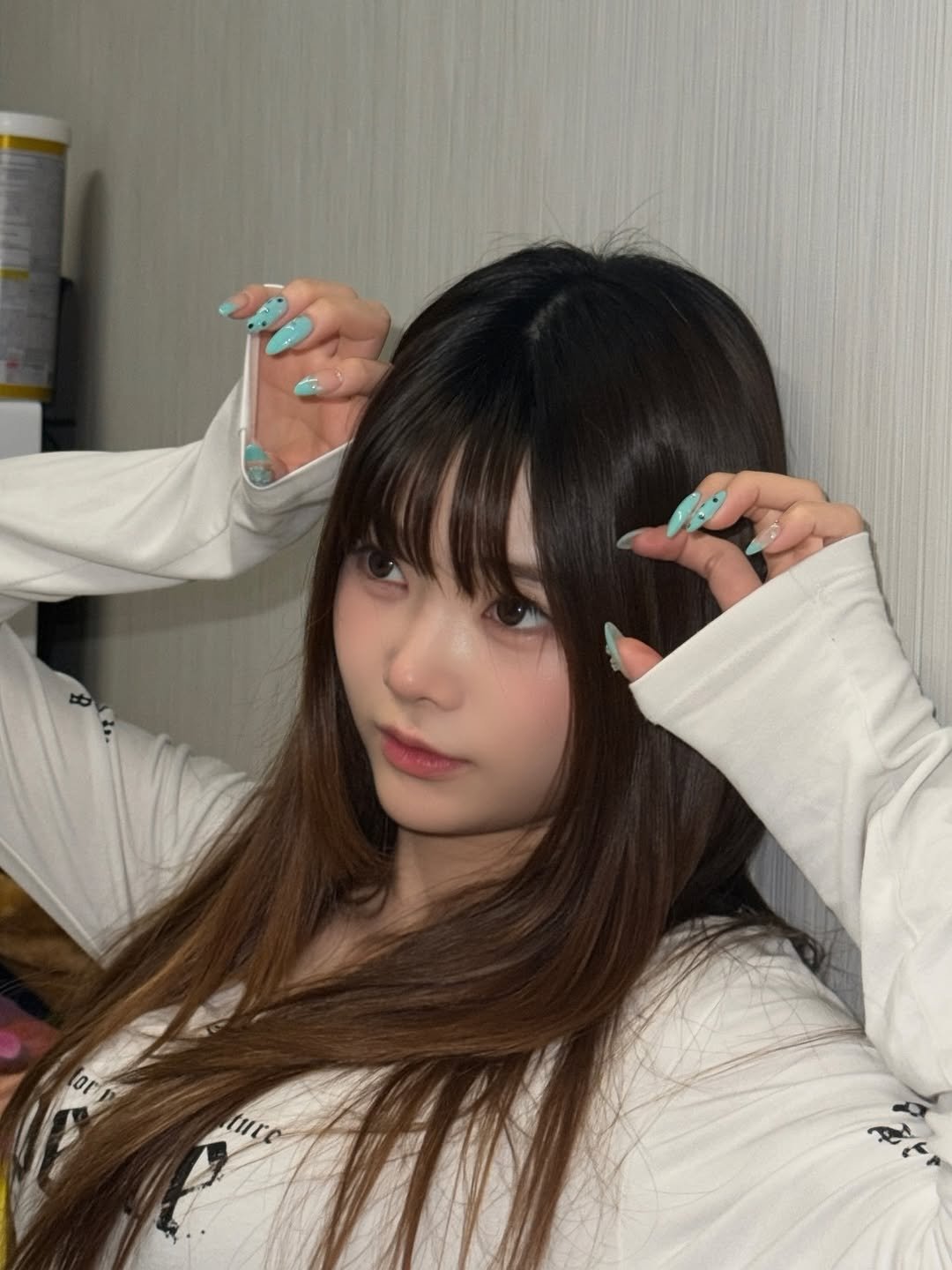 konon__official 게시물 이미지: New nails⋆.·✦