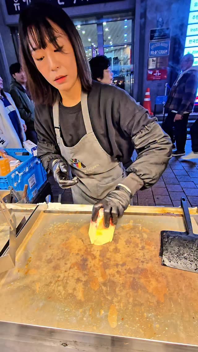 korea__table 게시물 이미지: Buldak Cheese Omelette — Korean Spicy Street...