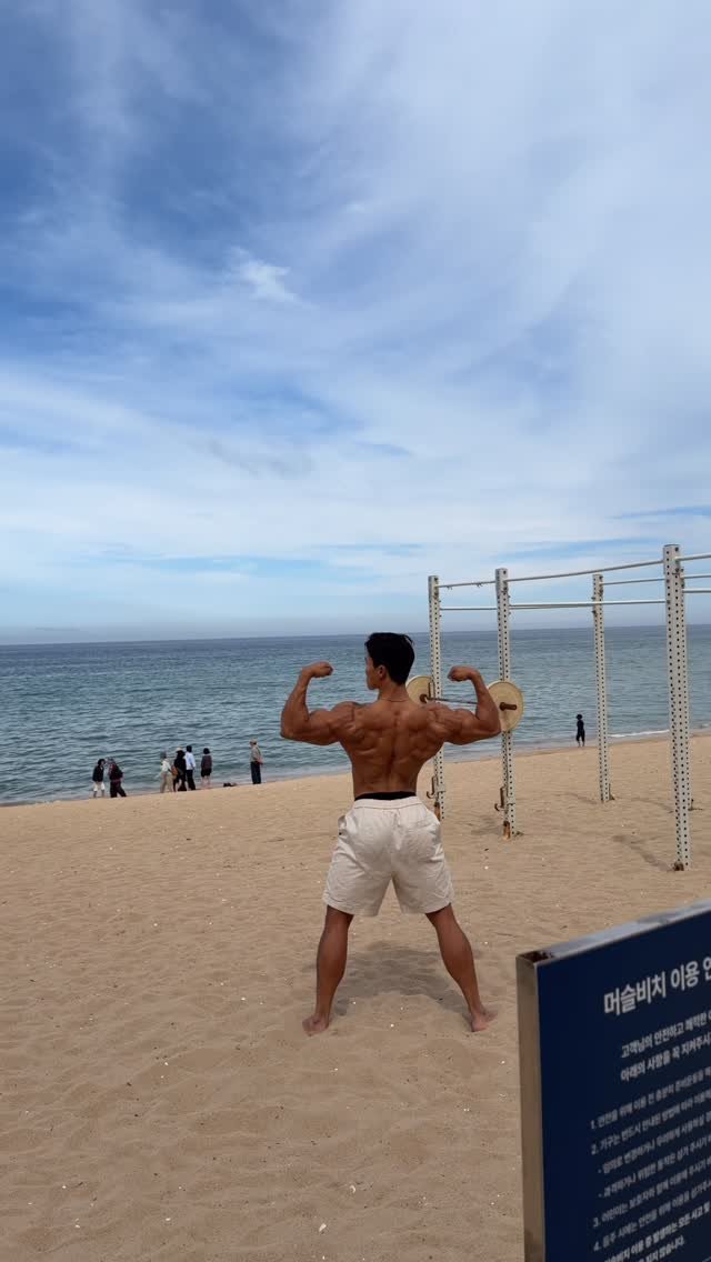 korean_hercules_ 게시물 이미지: 🔥정진🔥

광배로 하늘을 날다🚀

이번 연도 도착지는 프로쇼 1위⚡️

자신 있다....