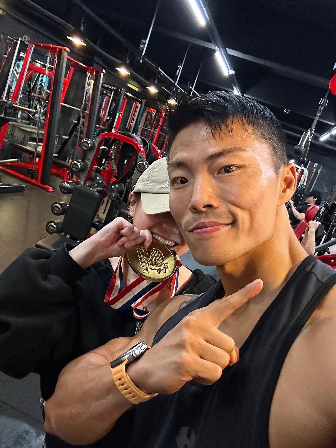 Photo shared by 코리안헤라클레스 이용승🇰🇷 on October 11, 2025 tagging @hugvone_kr, @benweidernaturals, and @_yebbod. May be an image of one or more people, biceps, people bodybuilding, barbell and text.