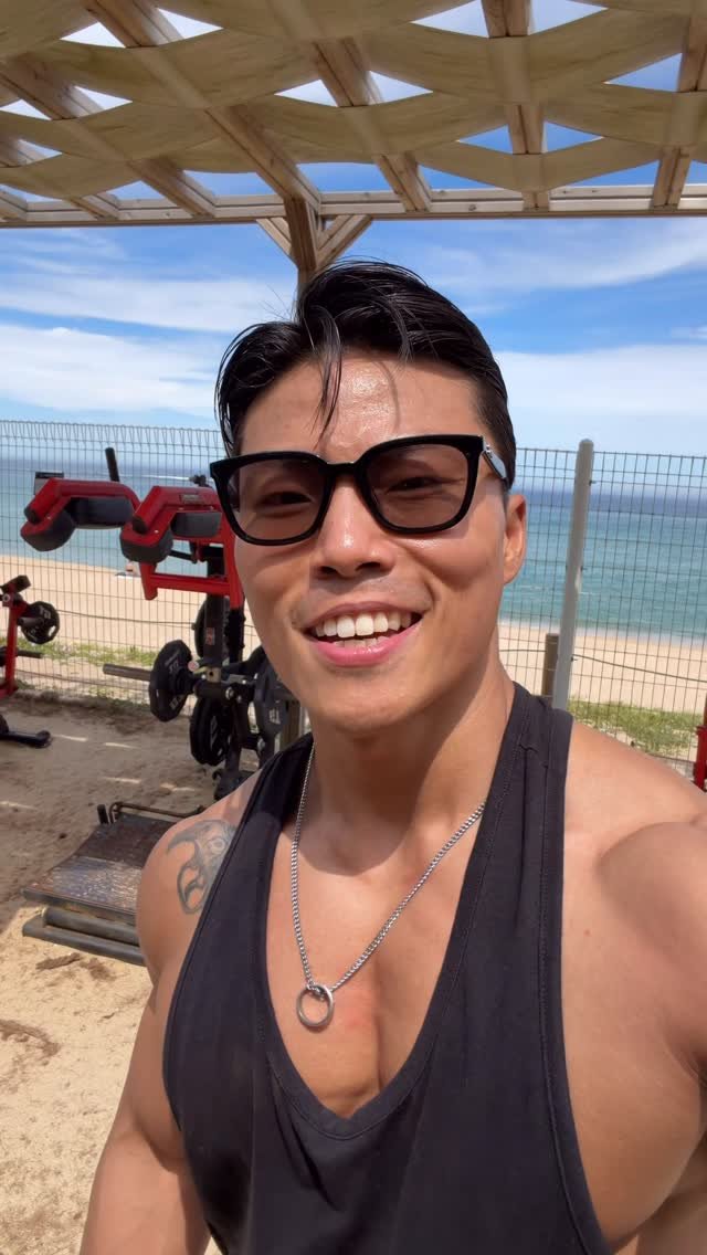 korean_hercules_ 게시물 이미지: 🔥정진🔥

자연은 언제나 맑음☀🌊🌊

당연한 것 하나 없다.

매 순간...