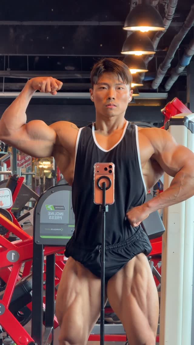 korean_hercules_ 게시물 이미지: 🔥정진🔥

볼륨 장착‼️‼️

한계란 없다.
끊임없는 발전만 있을 뿐🚀🚀🚀

모든...