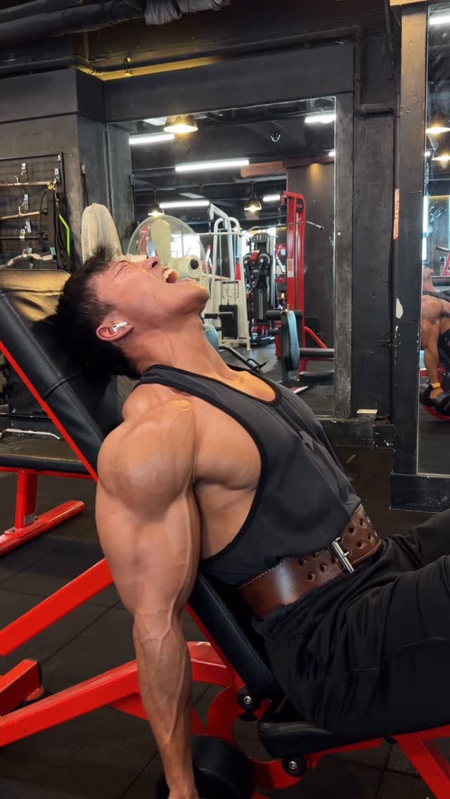 korean_hercules_ 게시물 이미지: 🔥정진🔥

올해 1년 농사의 수확 날짜가
일주일 앞으로 다가왔다‼️

체중...