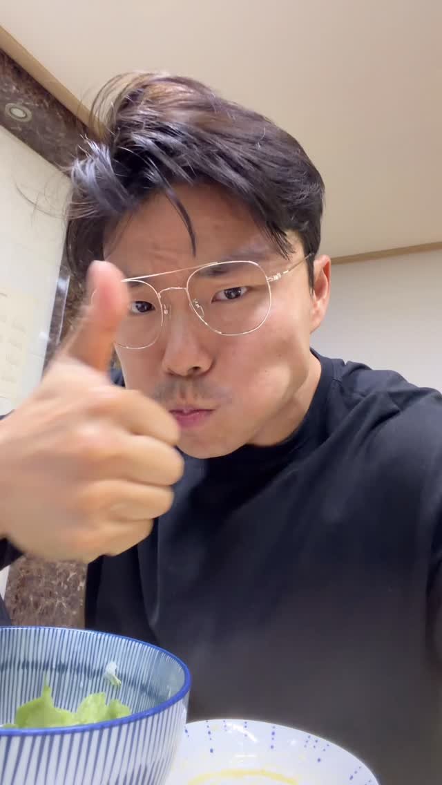 korean_hercules_ 게시물 이미지: 🔥정진🔥

야채는 자연식으로 섭취 필수🥦🥬🫑🥗

훈련 직후...