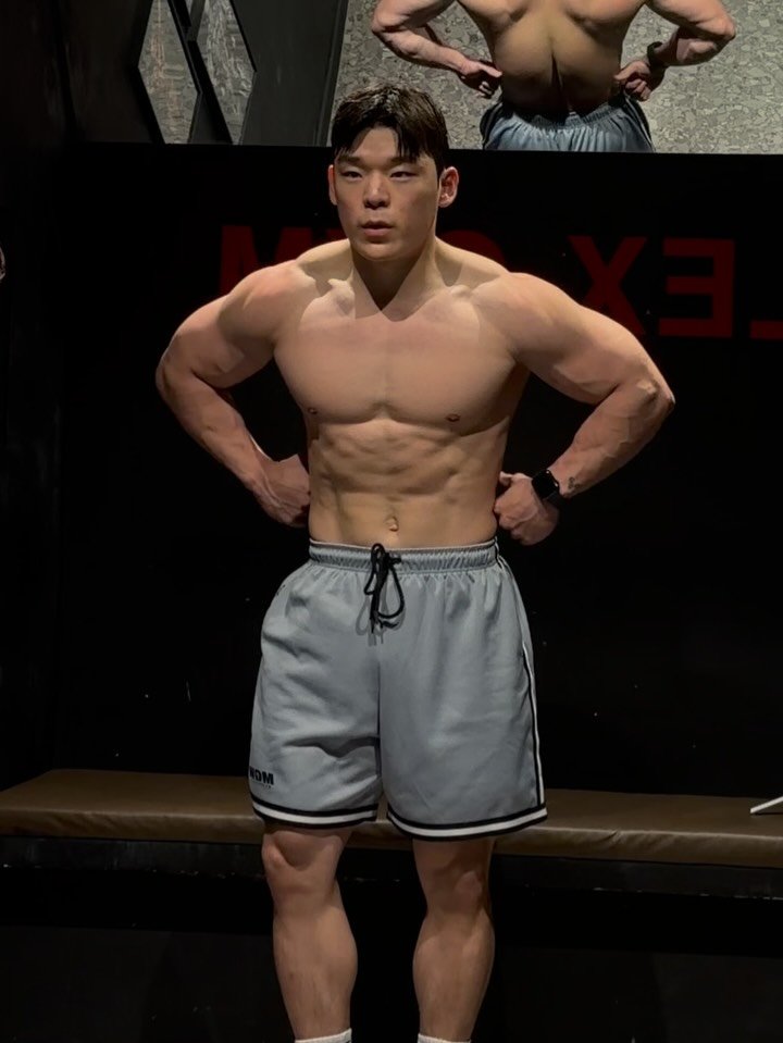korean_kaori 게시물 이미지: 15 weeks out

증량 모드 On

새로운 방식으로 접근 중이던...