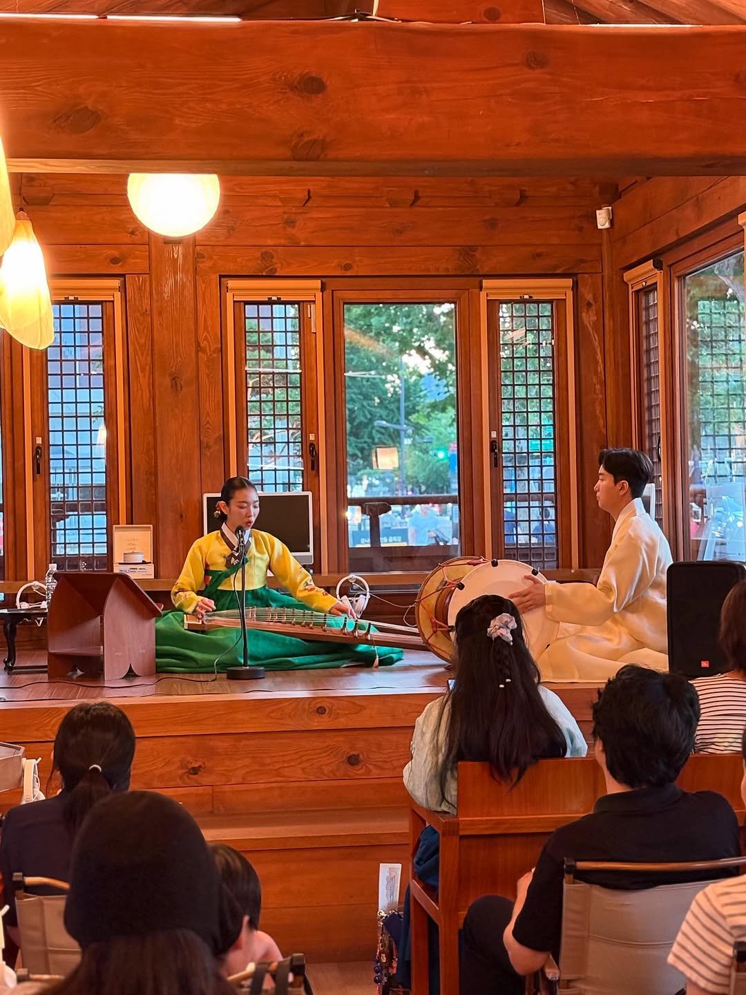 Photo by 서울우리소리박물관 on July 21, 2025. May be an image of 7 people, musical instrument and text.