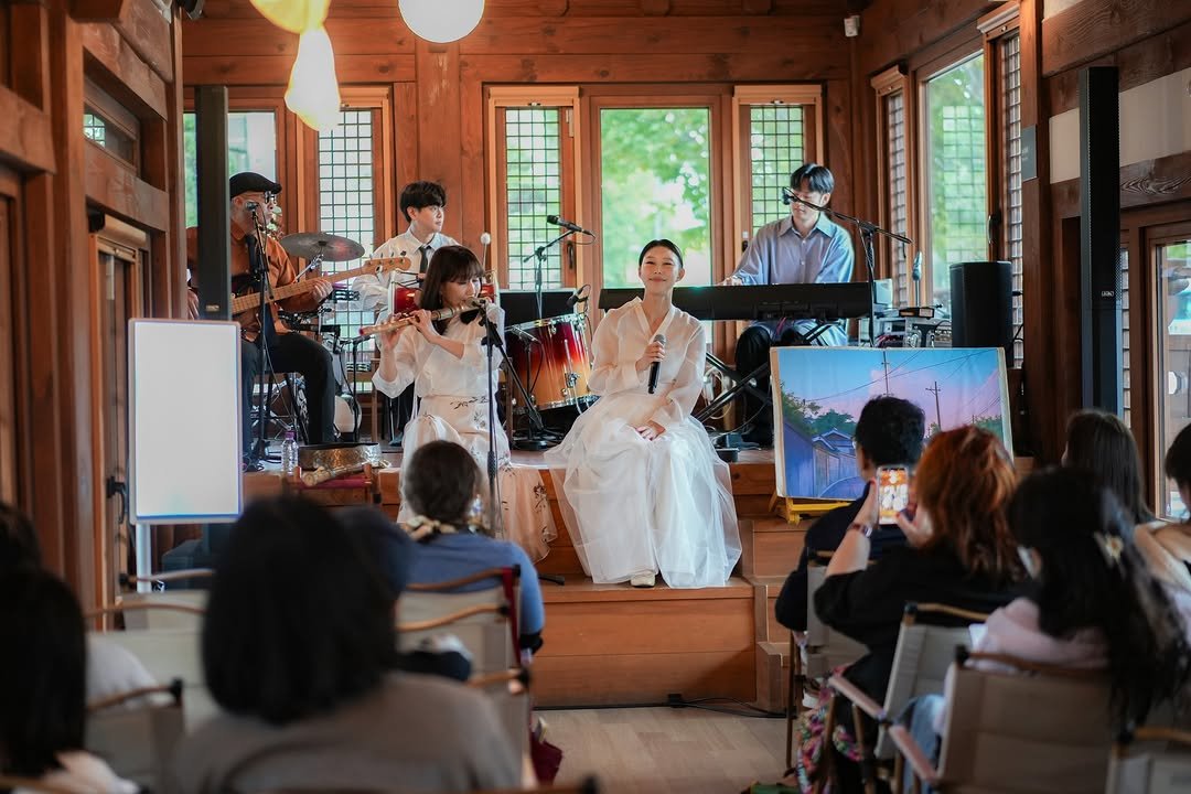 Photo shared by 서울우리소리박물관 on November 06, 2025 tagging @noh_ol_ryang. May be an image of wedding and text.
