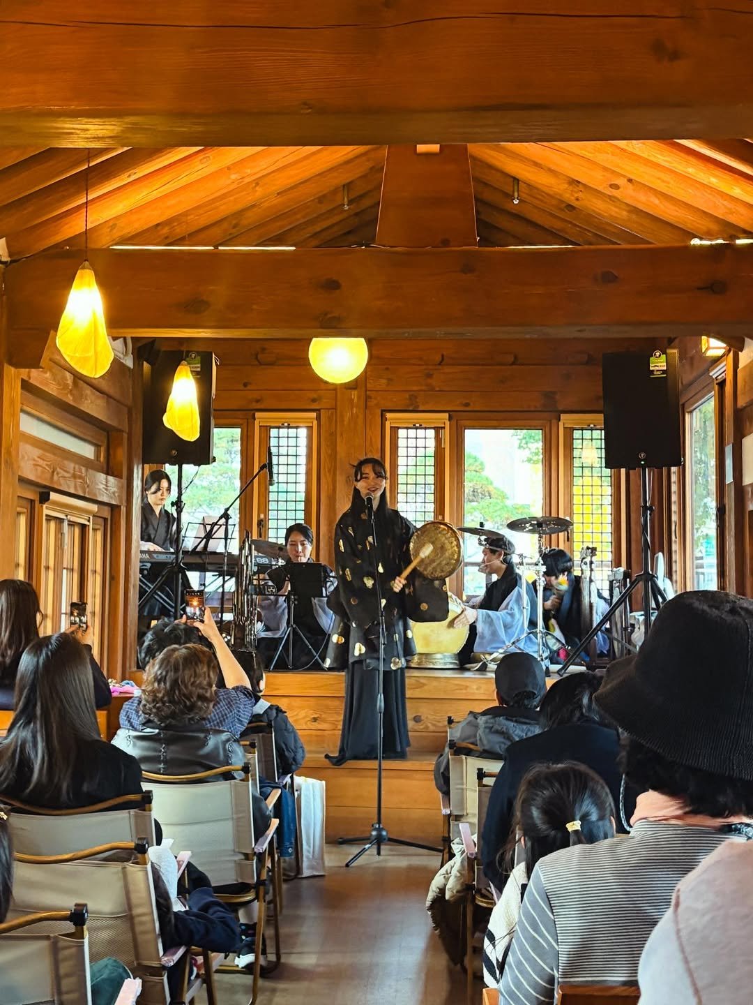 Photo shared by 서울우리소리박물관 on November 24, 2025 tagging @grisha_official_kr. May be an image of accordion, violin, banjo and text.