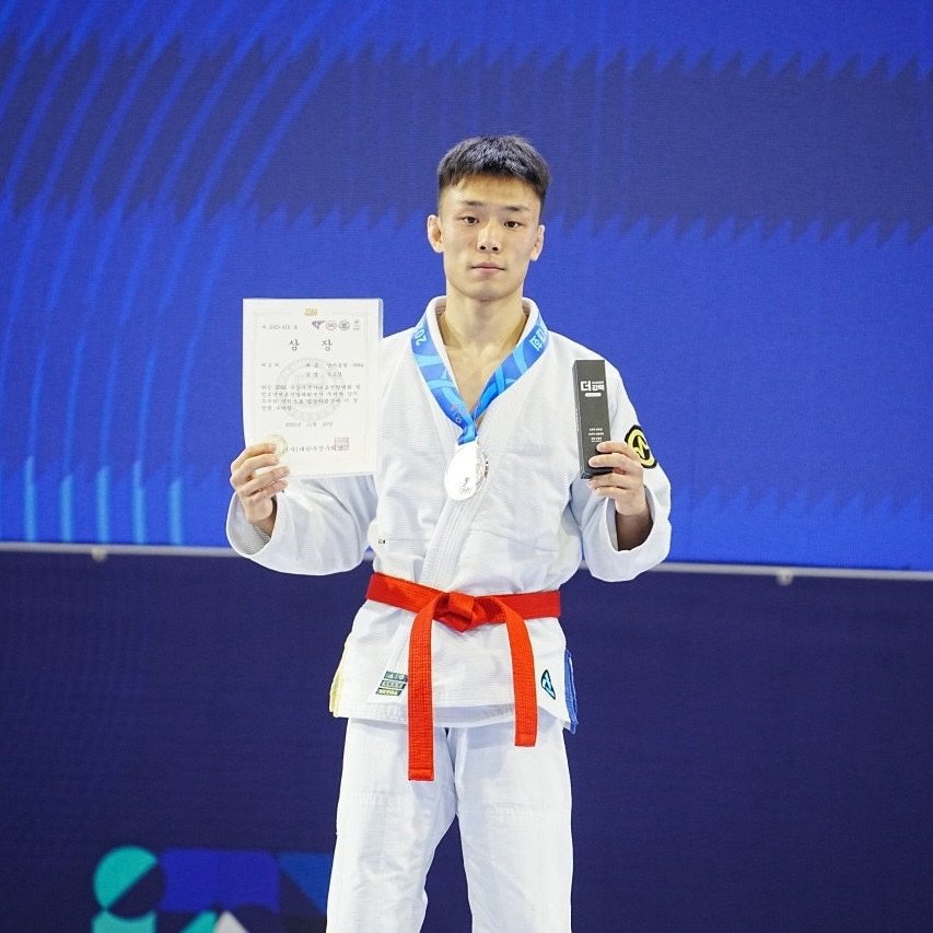 Photo by 코리안탑팀 영등포 | 킥복싱 | 주짓수 | MMA in 코리안탑팀_영등포점 with @a_a_myzinbjj. May be an image of text.