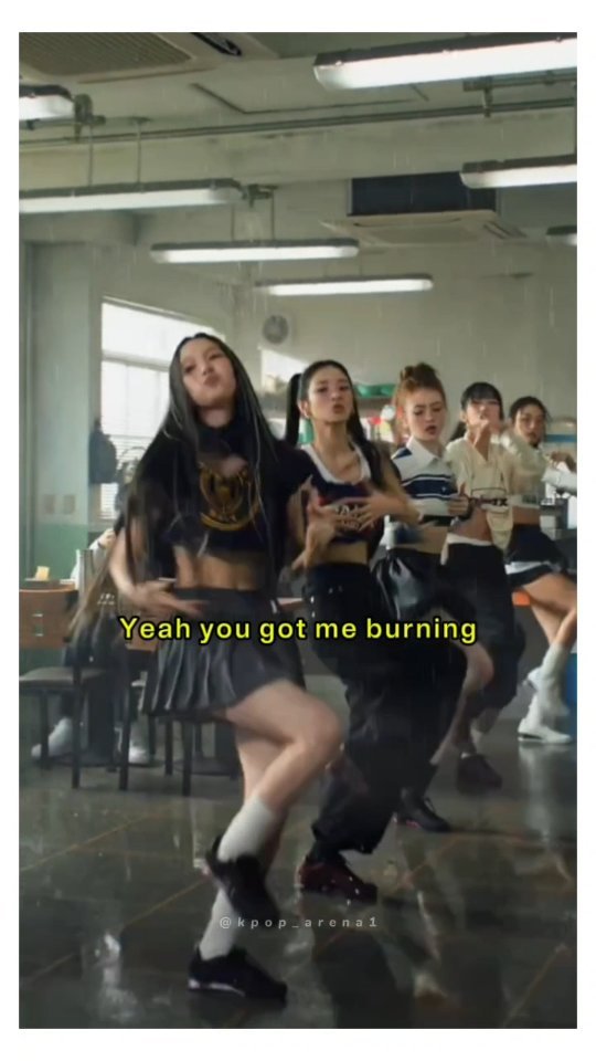 kpop_arena1 게시물 이미지: 미야오 - Burning up
#MEOVV #미야오...