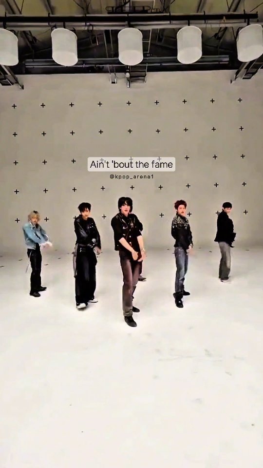 kpop_arena1 게시물 이미지: 라이즈 riize - Fame

#RIIZE #라이즈 #RISEandREALIZE ...