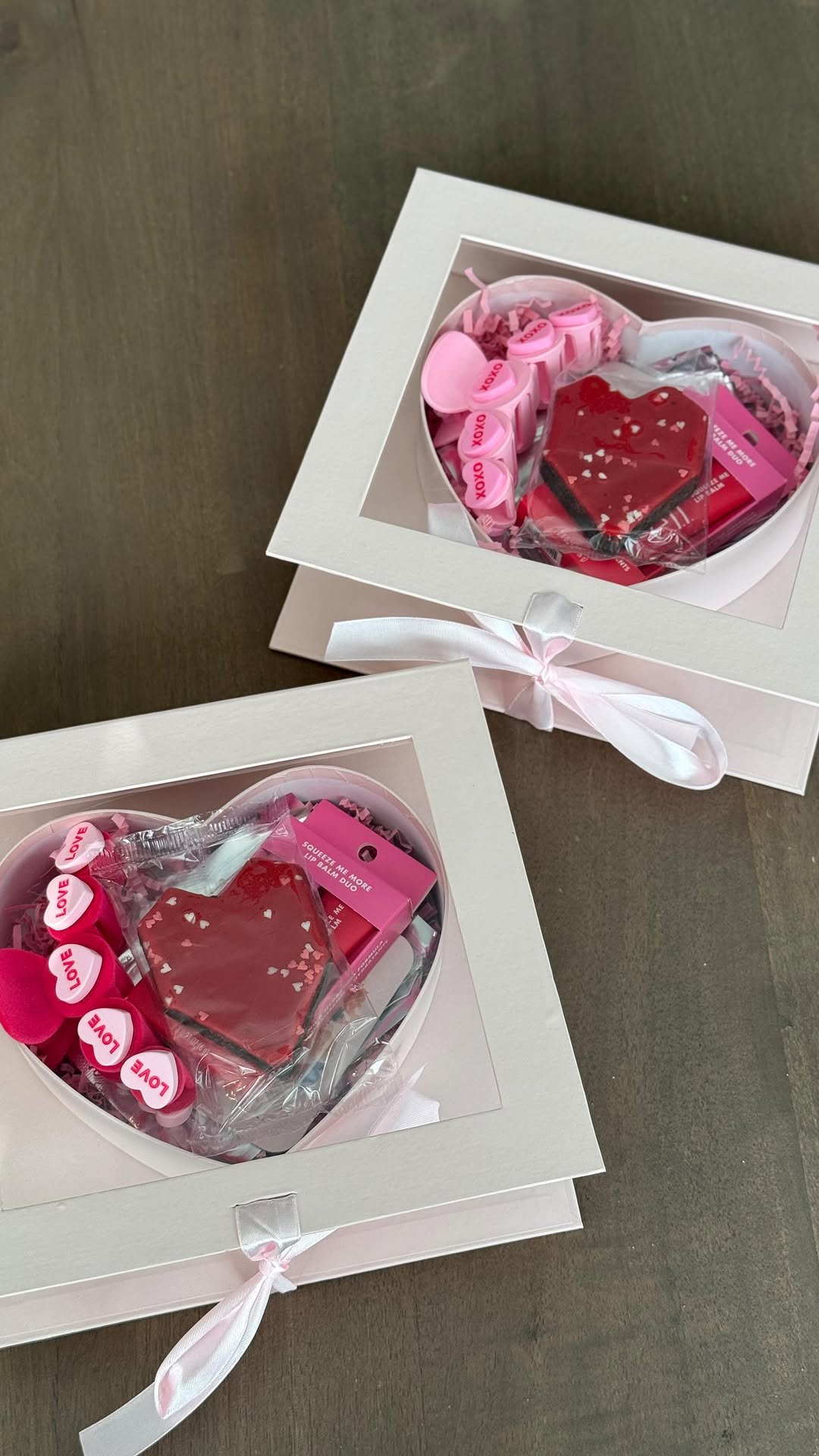 kristinnicolemiller_ 게시물 이미지: These $6 heart boxes make the perfect gift for...
