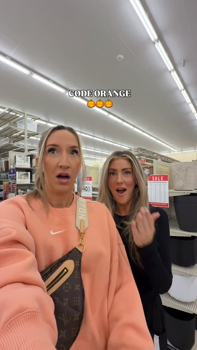 kristinnicolemiller_ 게시물 이미지: Mid-april by the way😱🎃The pumpkins are...