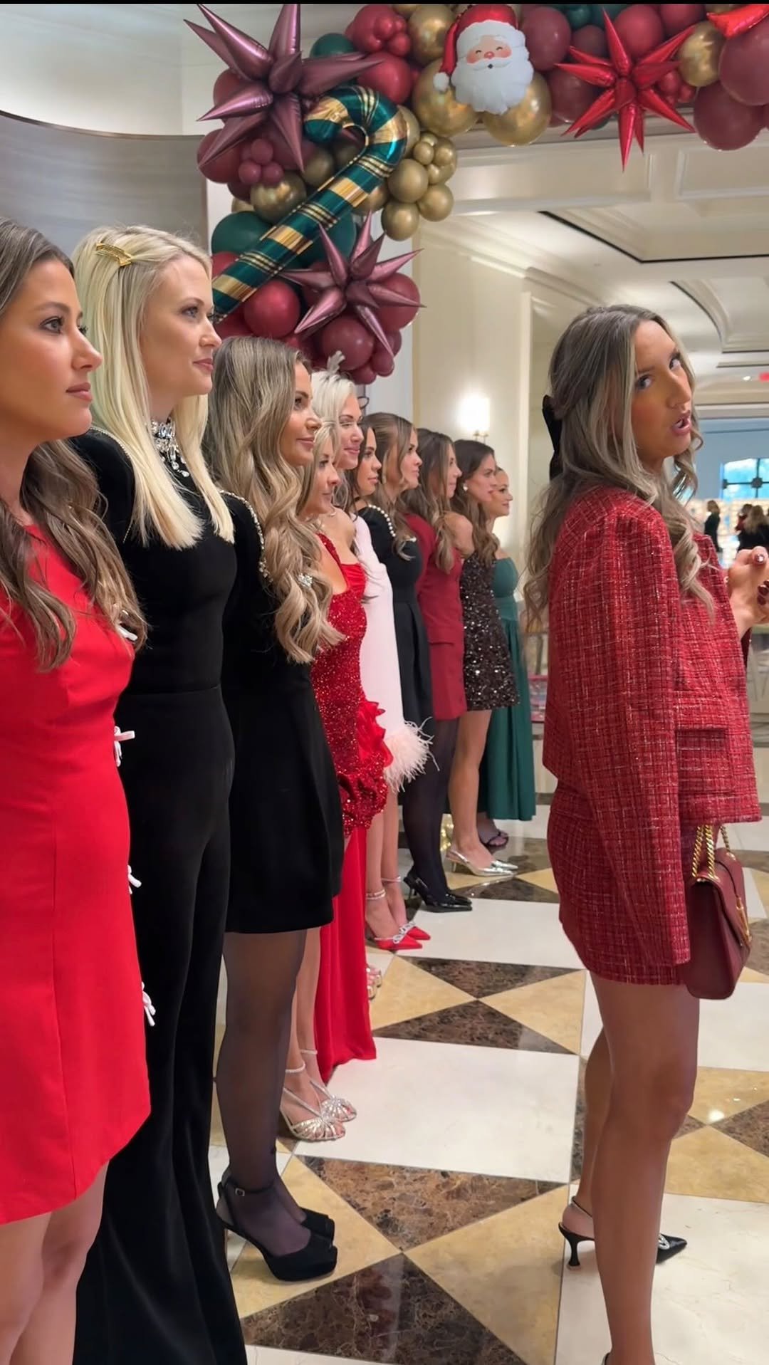 kristinnicolemiller_ 게시물 이미지: And find the good lighting…lets go to...