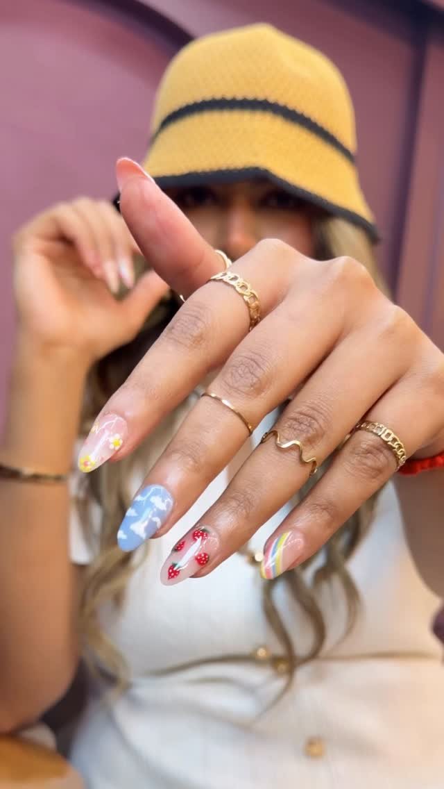 kritids 게시물 이미지: My new nails ❤️

Never got something like this...