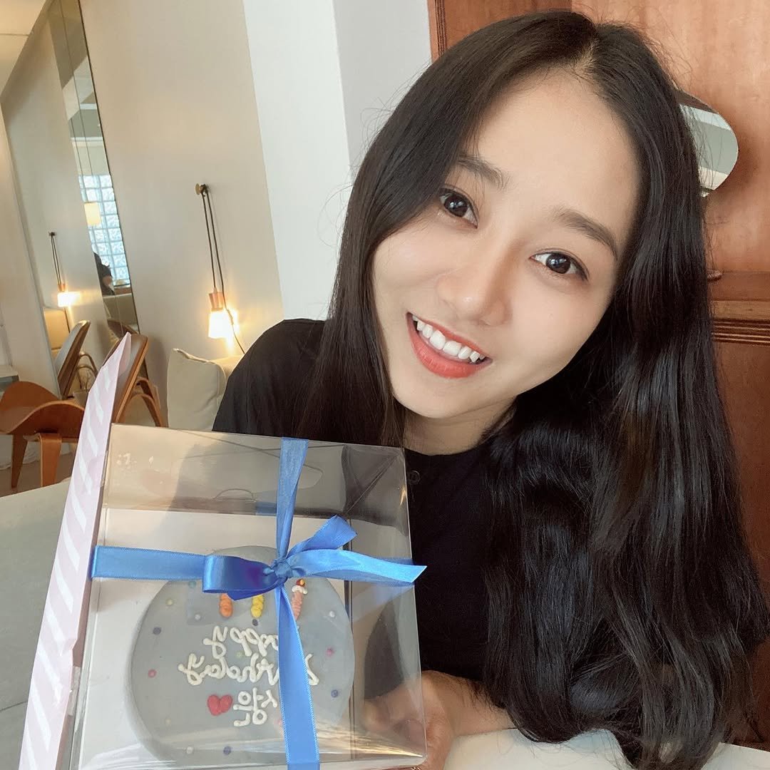 kse7224 게시물 이미지: #20220909 #내생일
.
.
올해도 어김없이 쭈야가 1년에 두 번 있는...