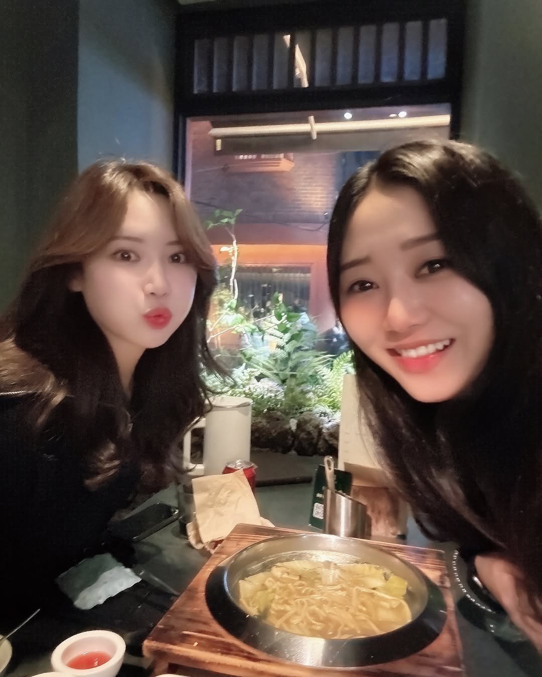 kse7224 게시물 이미지: #20250124
.
.
오랜만에 시내랑 데이트❣️
일찍 만나려고 했는데 일이 늦게...