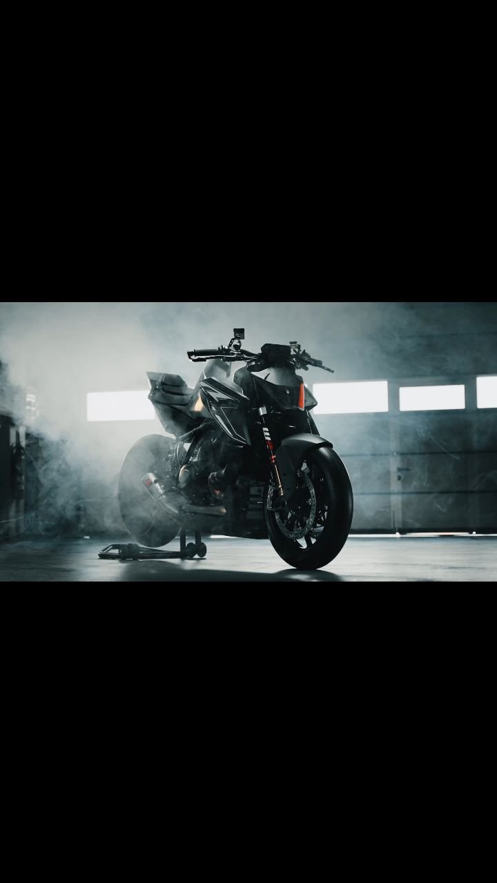 ktm_official 게시물 이미지: No lights. No mirrors. No limits.

The KTM...