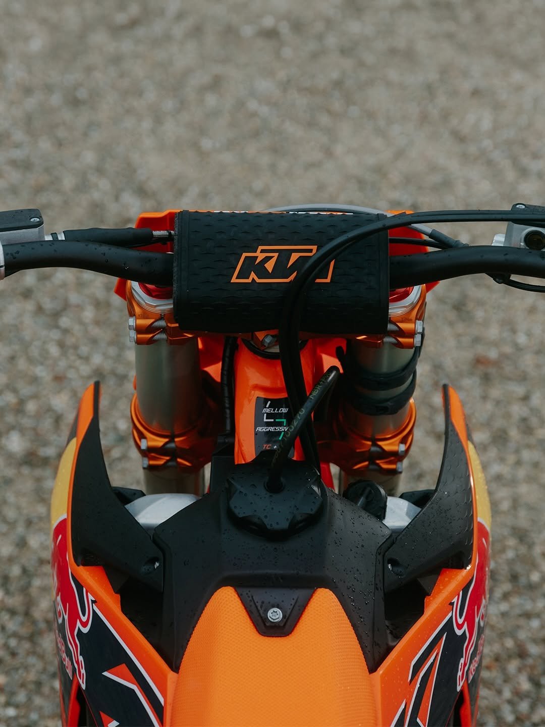 Photo by KTM on April 27, 2026. May be an image of racing vehicles, dirt bike, motorcycle and text that says 'KT RELLOW RGGRESS'.