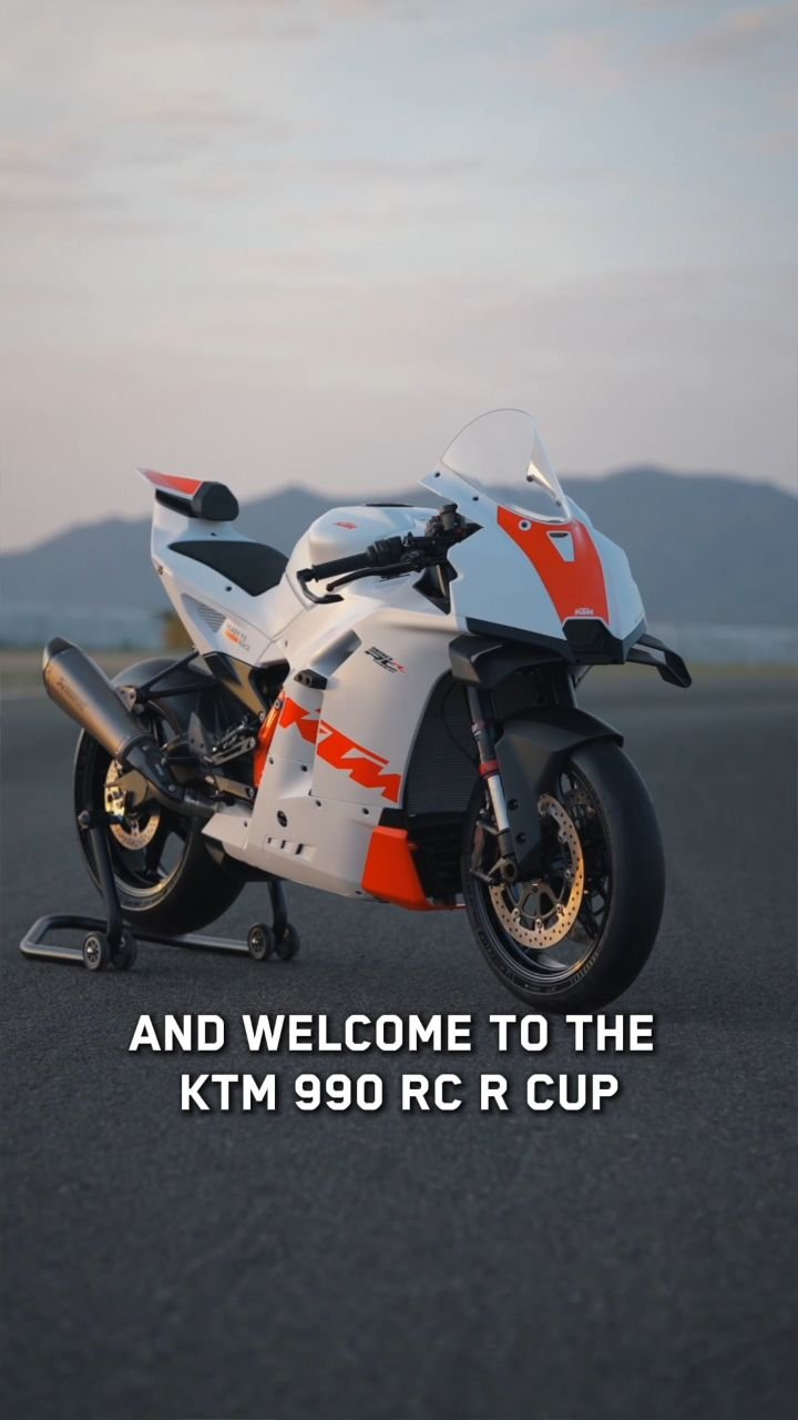 ktm_official 게시물 이미지: The KTM 990 RC R CUP is on!

Racers are ready...