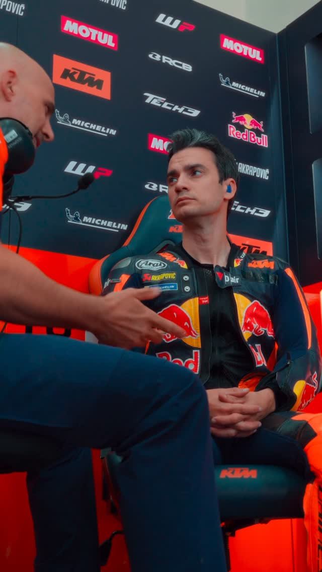 ktmfactoryracing 게시물 이미지: Back on track and straight to work.
55 laps...