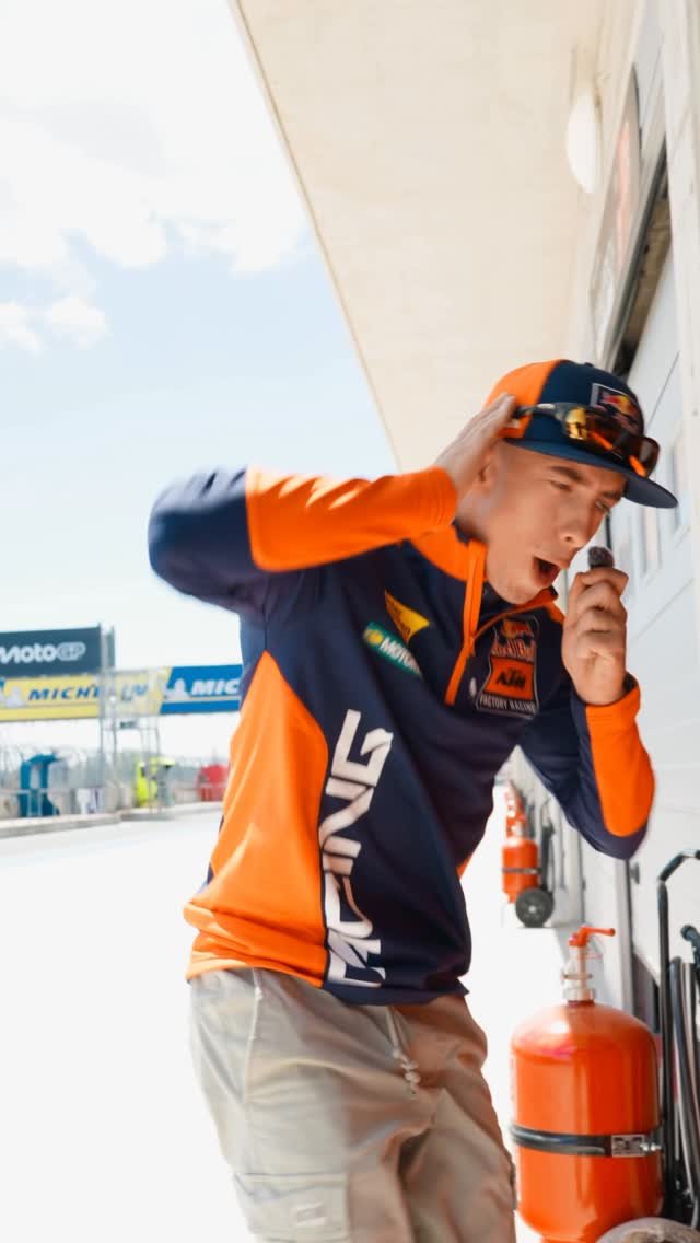 ktmfactoryracing 게시물 이미지: P1 in Practice 🔥🔥

#KTM #ReadyToRace #MotoGP...