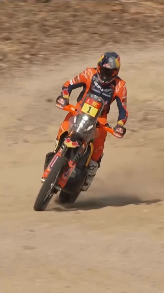 ktmfactoryracing 게시물 이미지: Sanders leads at KP143 on Stage 2 🔥

🚀:...