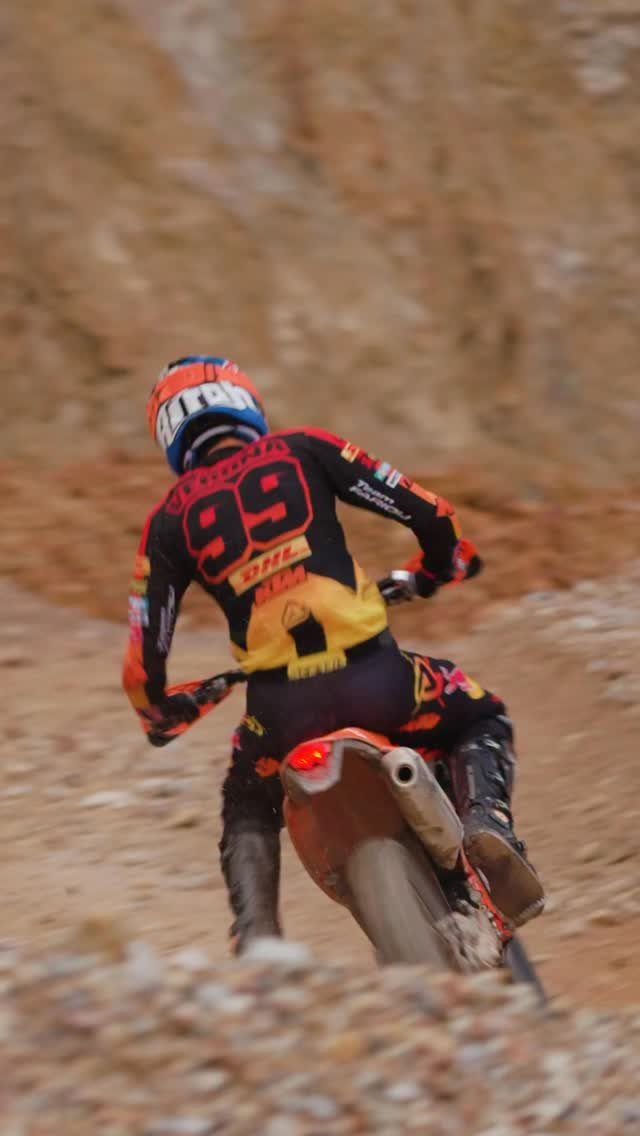 ktmfactoryracing 게시물 이미지: Prologue vibes from the big one! ⛰️

#KTM...