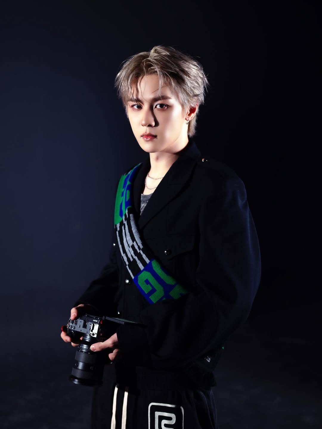 Photo by KUN on December 31, 2025. May be an image of bolo tie and text that says 'R'.