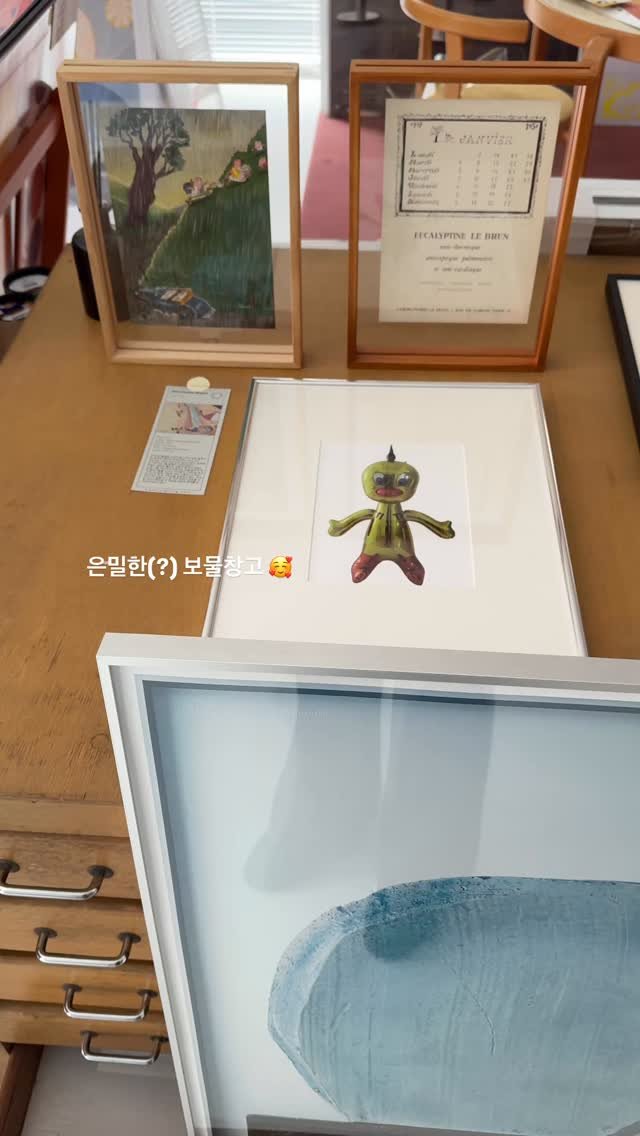 kunajangrong_poster 게시물 이미지: 작은 쇼룸을 운영하다 보니 요리조리 물건 숨겨두기의 장인이 되었네요...