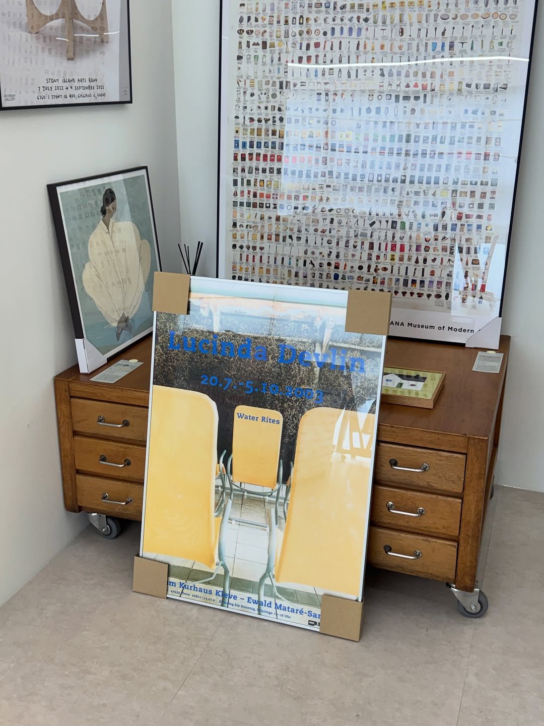 kunajangrong_poster 게시물 이미지: SOLD OUT - 루신다 데블린 Water Rites

최애 포스터 중 하나라...