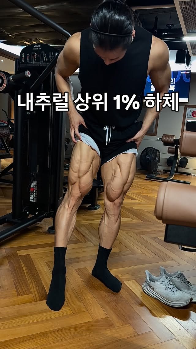 kunho__song 게시물 이미지: 벤딩 2일차 마지막 하체운동 끝🔥

@mkfitness_official 
@rbw_apparel