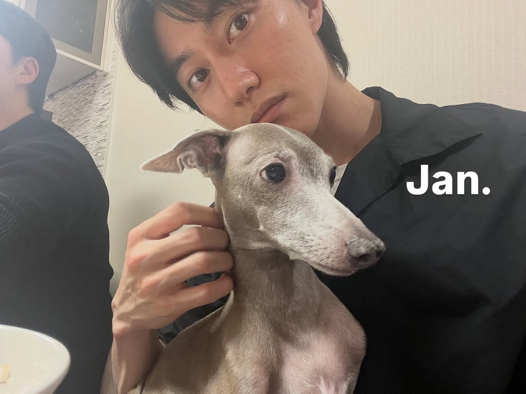 Photo shared by 곽동연 on January 02, 2026 tagging @yoon.bak.