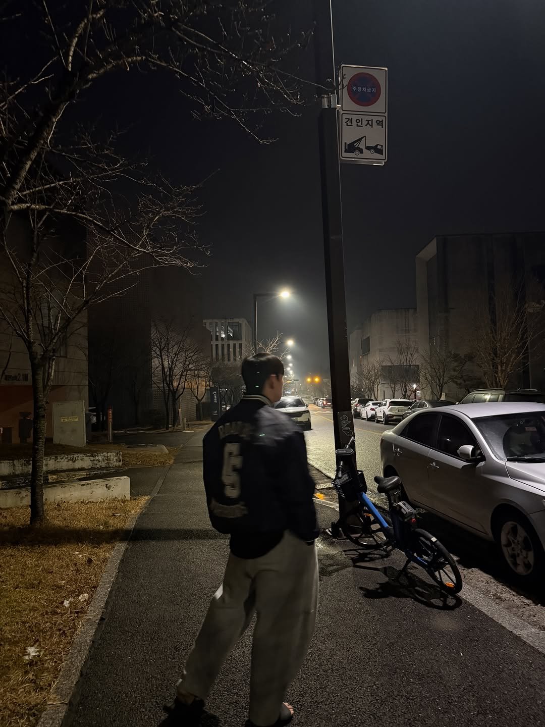 Photo by 권범준 on December 06, 2025.