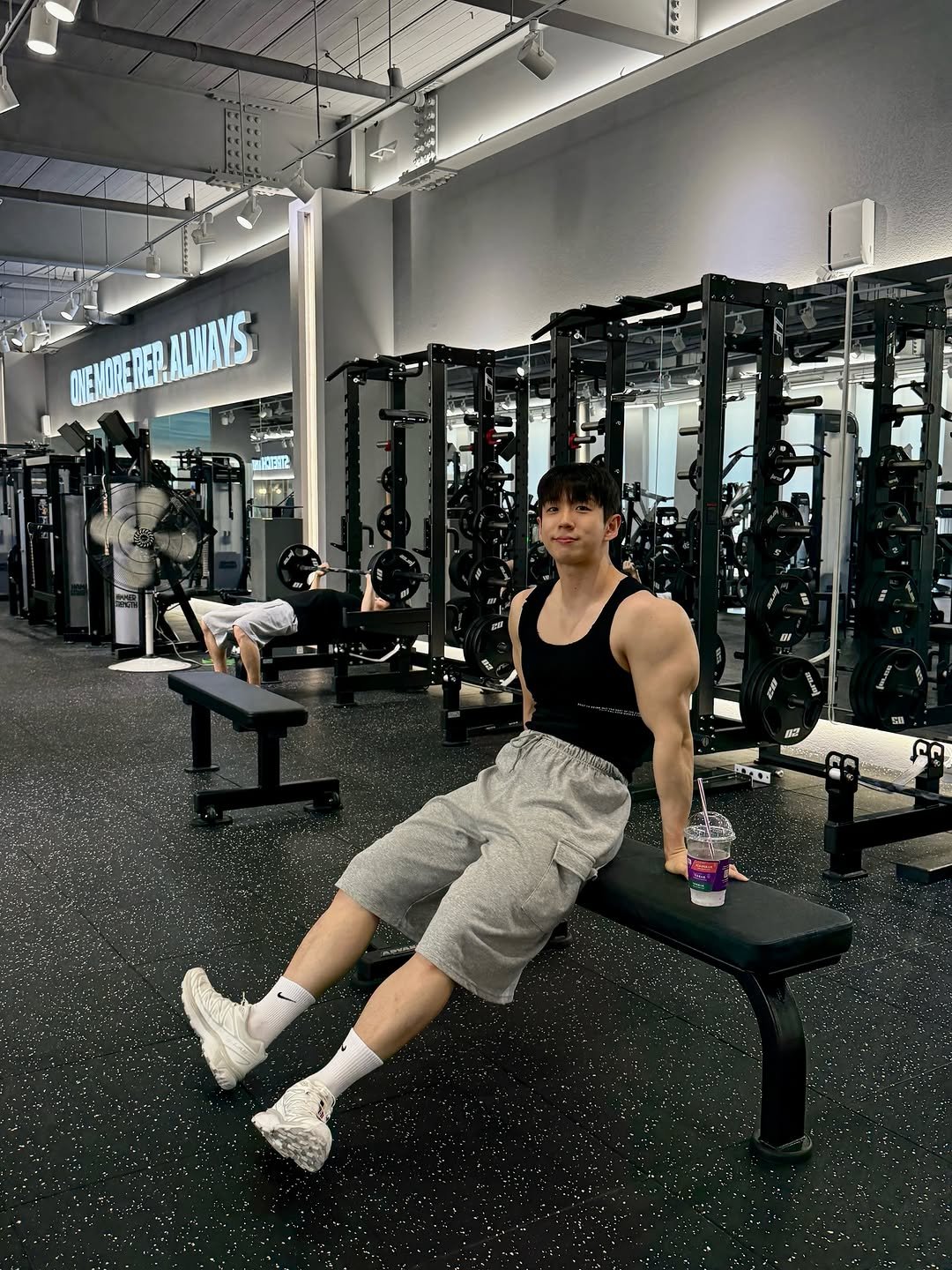 kwon_patt 게시물 이미지: 트월킹 마스터와 주말 보내기

🎽: @hentle_official