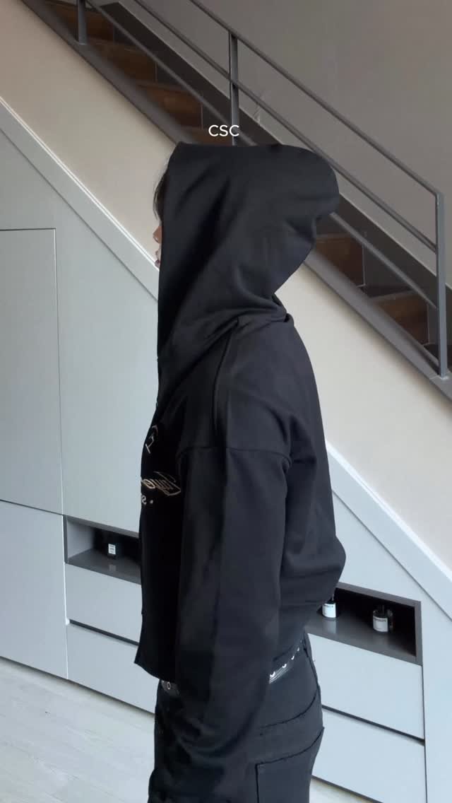 kwon_star_ 게시물 이미지: 낮 밤 일교차 거뜬하게 막아내는 아우터 5가지.

1. @csc.kr 
2....