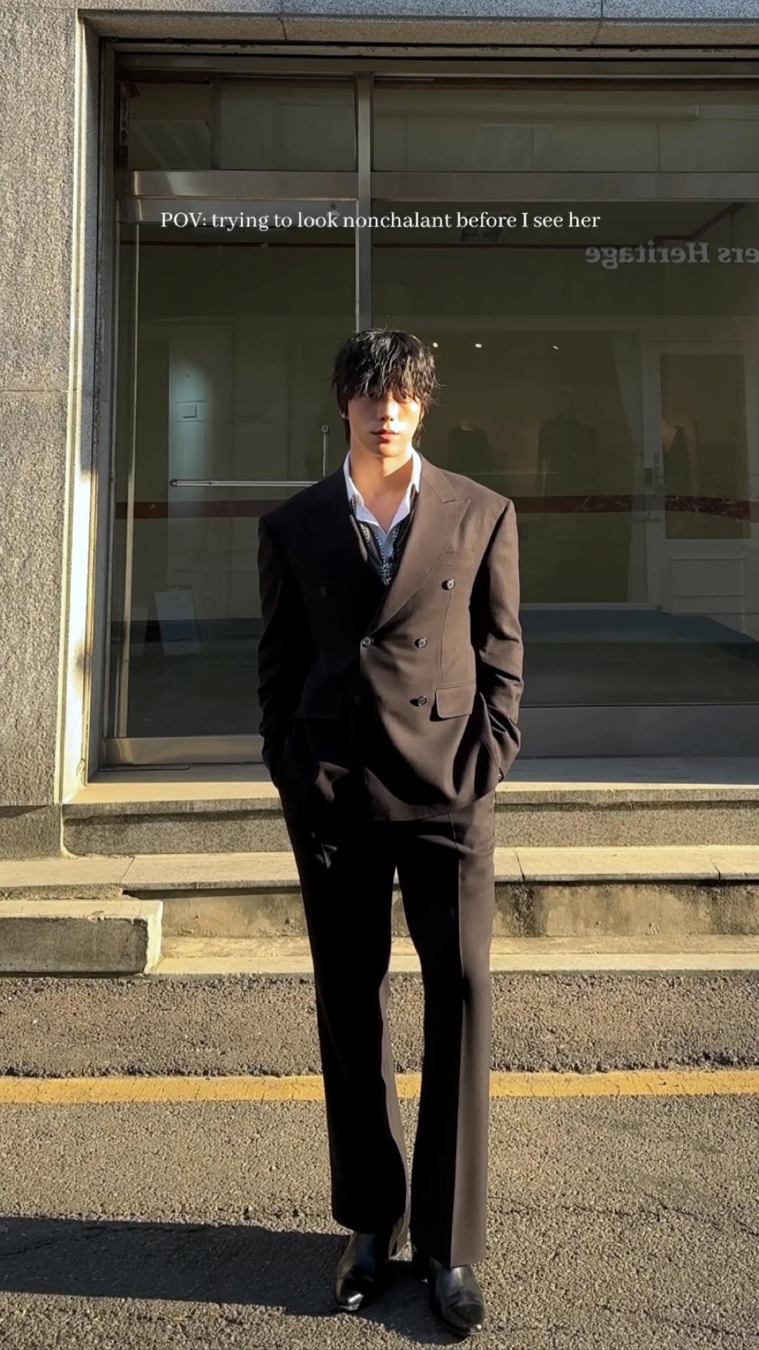 kwon_star_ 게시물 이미지: POV: trying to look nonchalant before I see...