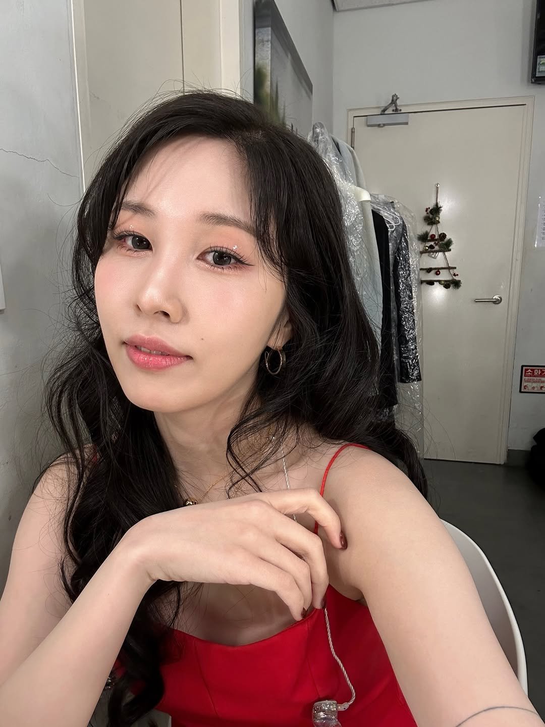 Photo by 권진아 KWON JINAH on December 24, 2025. May be an image of one or more people, hair, top and text.