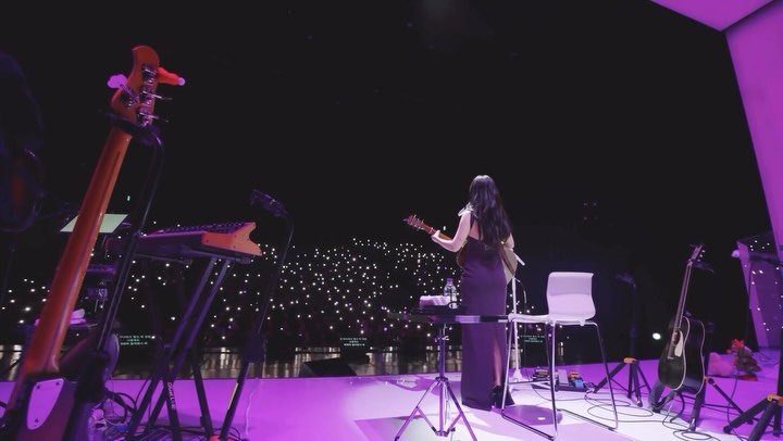 kwonhodoo 게시물 이미지: ⠀⠀⠀
’널 만나려고 (With All My Love)‘ LIVE CLIP
2025...