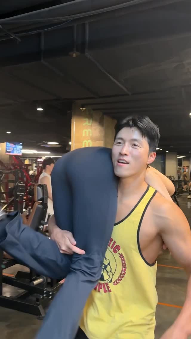 kylekim_yongsikc 게시물 이미지: 유산소는 집이지^^
다녀본 헬스장중 제일큼..ㄷㄷ@ixu_gym_official