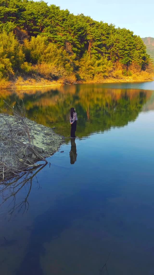 kyu.travel 게시물 이미지: 모르는 사람이 더 많은 곳

여기, 끝까지 가야 만날 수 있는 풍경.

광주호를...