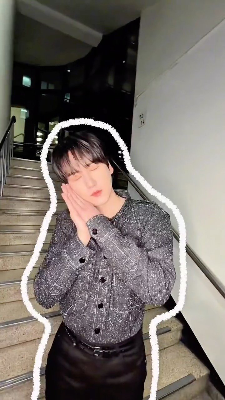 kyuhyun_official 게시물 이미지: ⋌˫랑ગ 피ન나ヱ💘

@gyuram88
#규현...