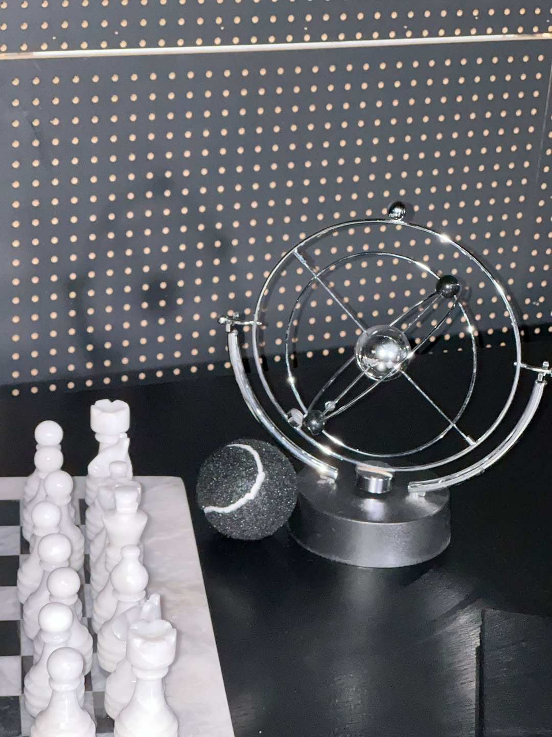 Photo by 규현 KYUHYUN on January 06, 2026. May be an image of chess, globe and text.