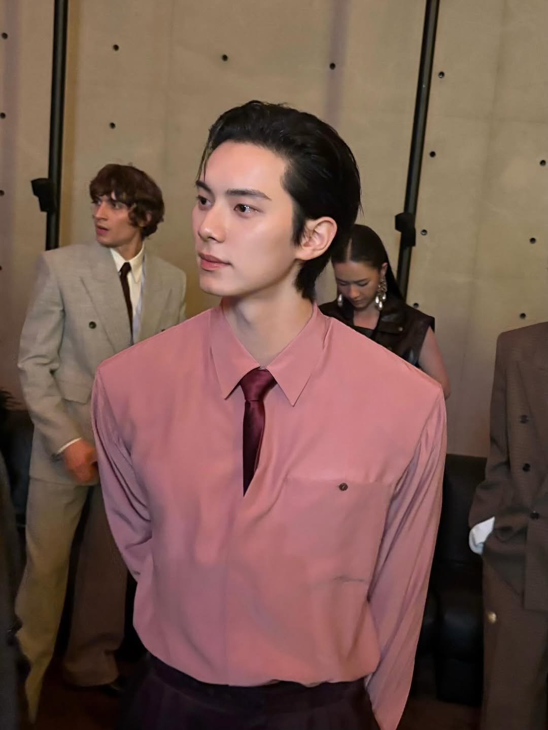 Photo shared by 이채민 Lee Chae Min 李彩玟 on January 27, 2026 tagging @ysl, and @anthonyvaccarello. May be an image of one or more people, hair, bolo tie and text.